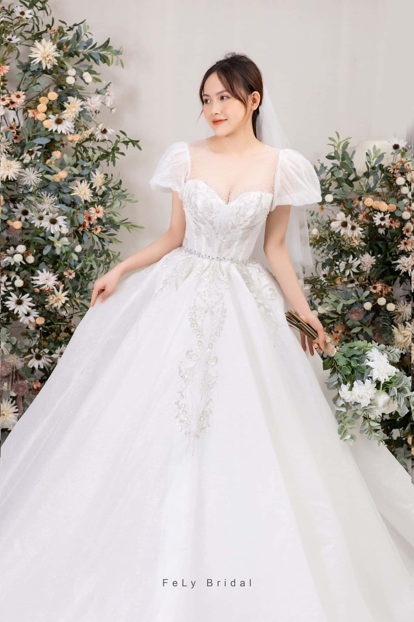 6 váy cưới Haute Couture đặc biệt của NTK Phương Linh  VnExpress Kinh doanh