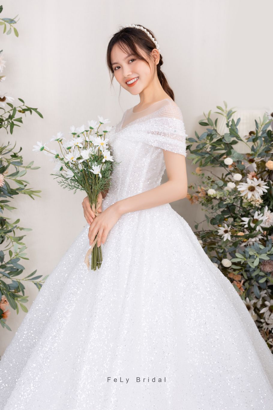 Váy cưới công chúa – Lựa chọn hoàn hảo cho cô dâu gầy