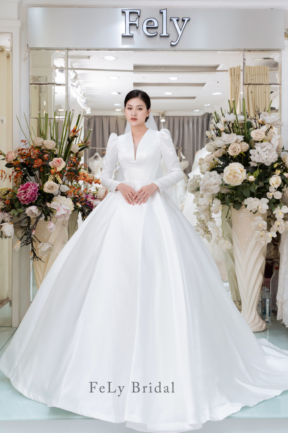 7 Mẫu váy cưới đơn giản thiết kế phong cách Hàn Quốc