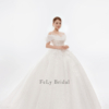 Váy Cưới Hoa Trễ Vai – Đắm Chìm Lãng Mạn Từ Fely Bridal
