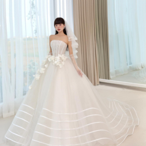 Váy Cưới Nhẹ Nhàng Nẹp Eo Tinh Tế