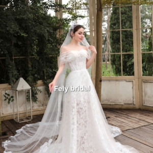 Váy Cúp Ngực Ren Hoa Nổi Thanh Lịch