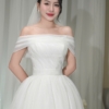 Váy cưới trễ vai voan xòe nhẹ