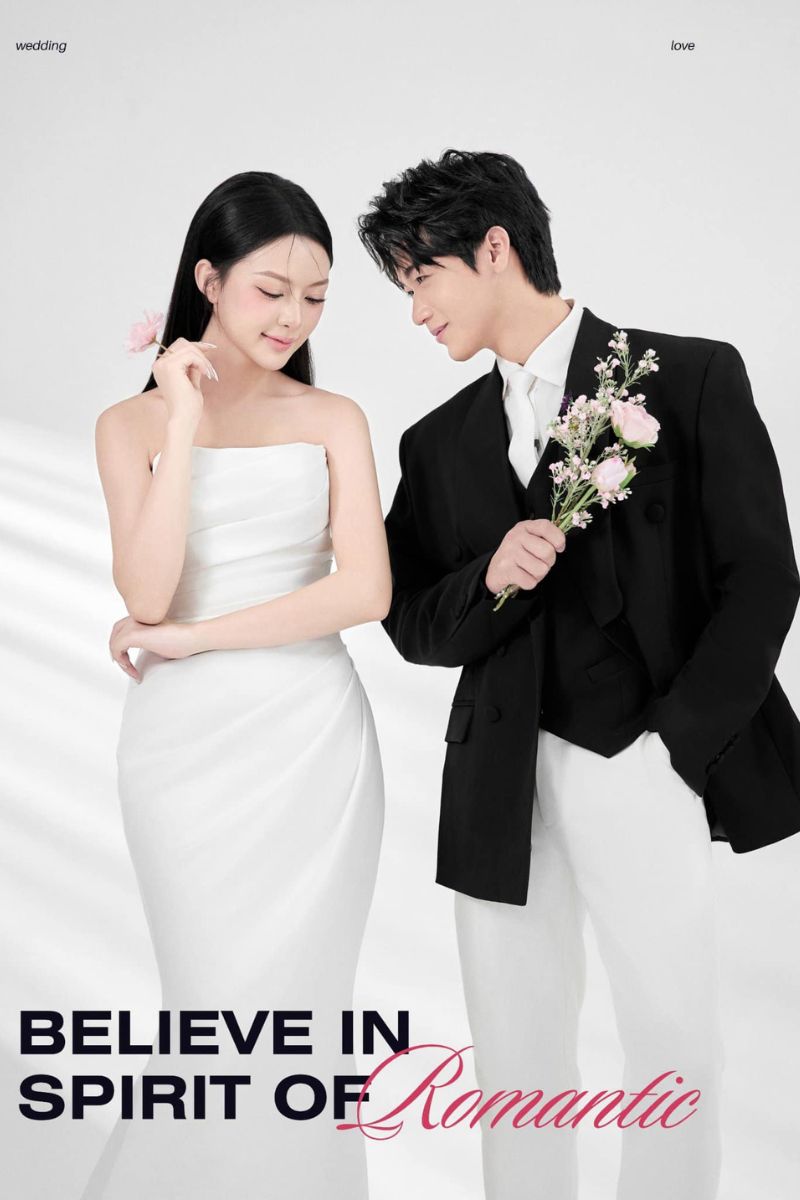 Dáng chụp nghiêng đầu tình tứ