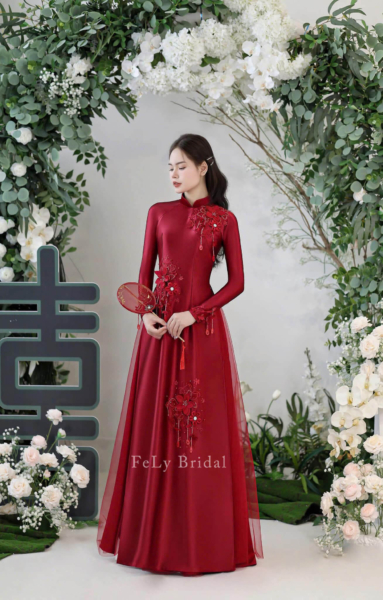 Áo dài cưới lụa tinh tế