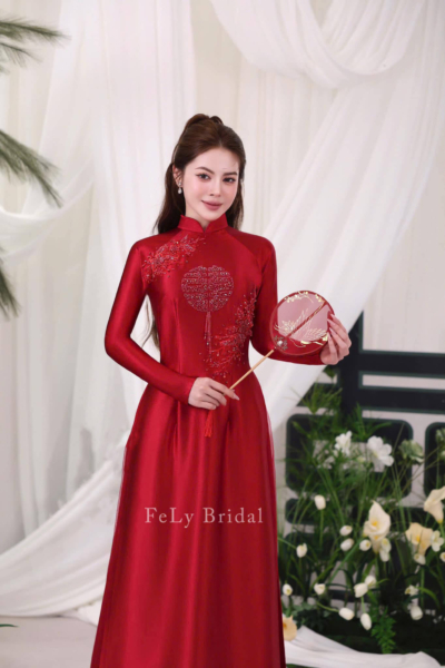 Áo dài lụa đỏ thêu Song Hỷ kết ngọc
