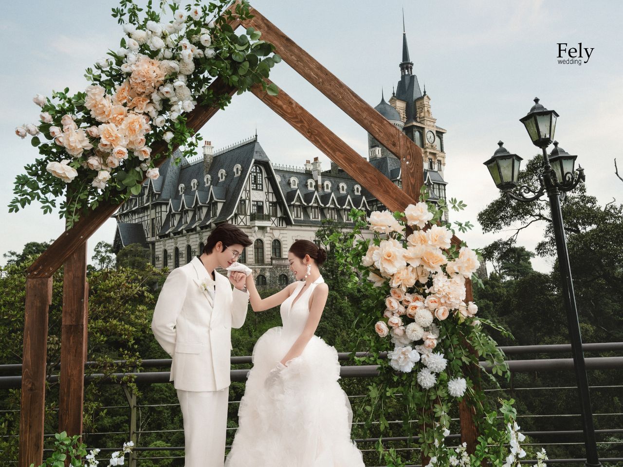 Phân Biệt Các Kiểu Váy Cưới Phổ Biến Nhất Hiện Nay