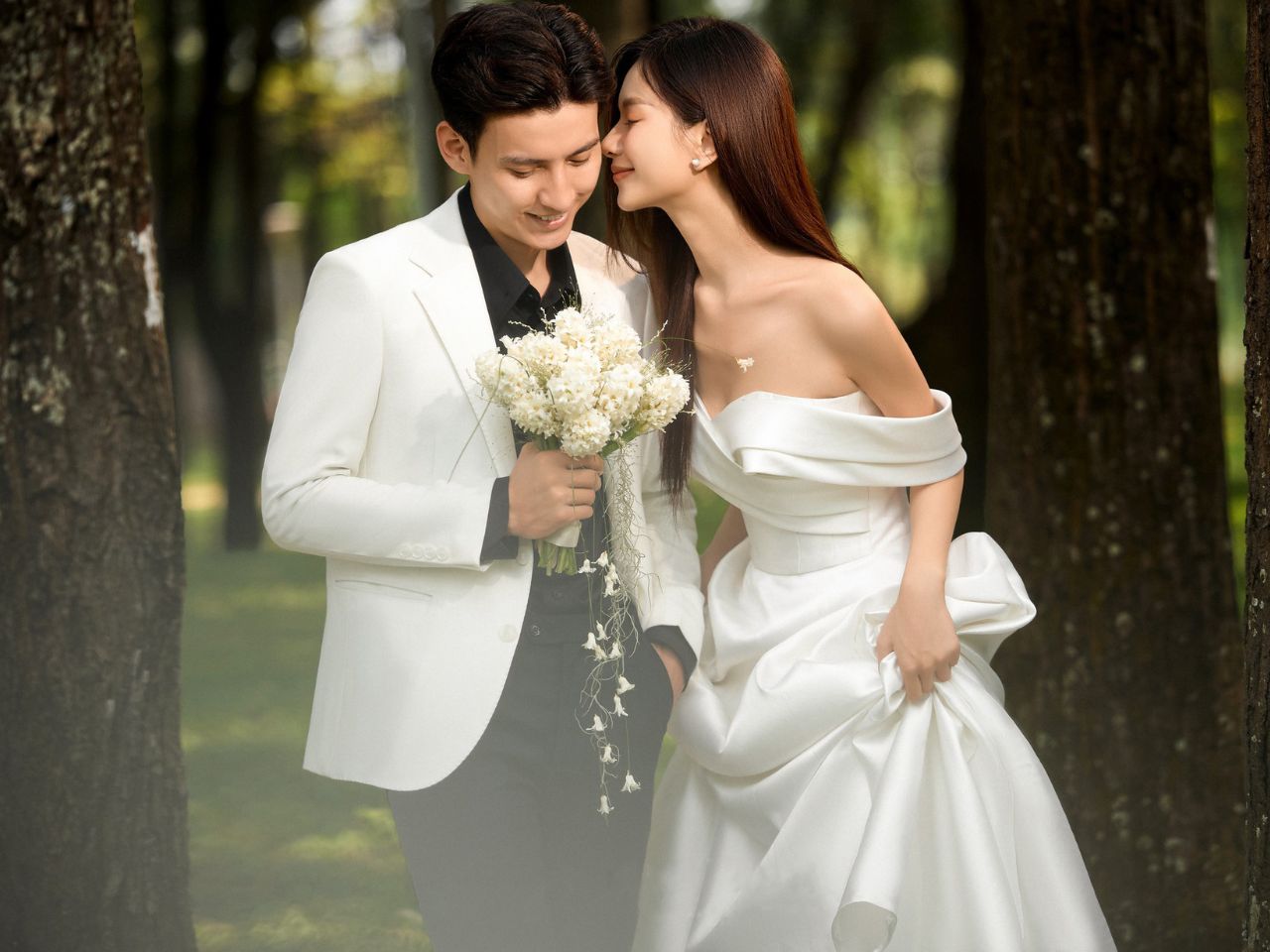 Tìm Hiểu Chất Liệu Vải May Váy Cưới Phổ Biến Nhất Hiện Nay