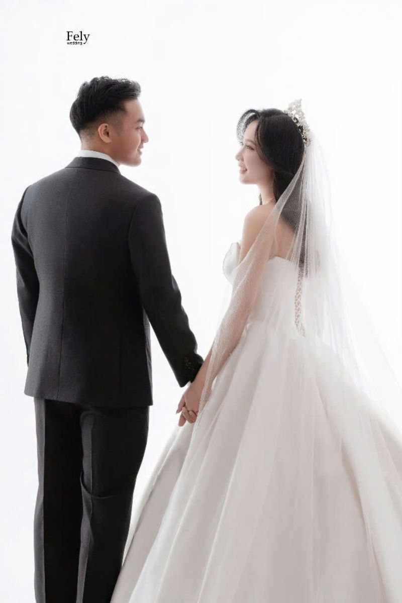 chup anh cuoi cong an 3