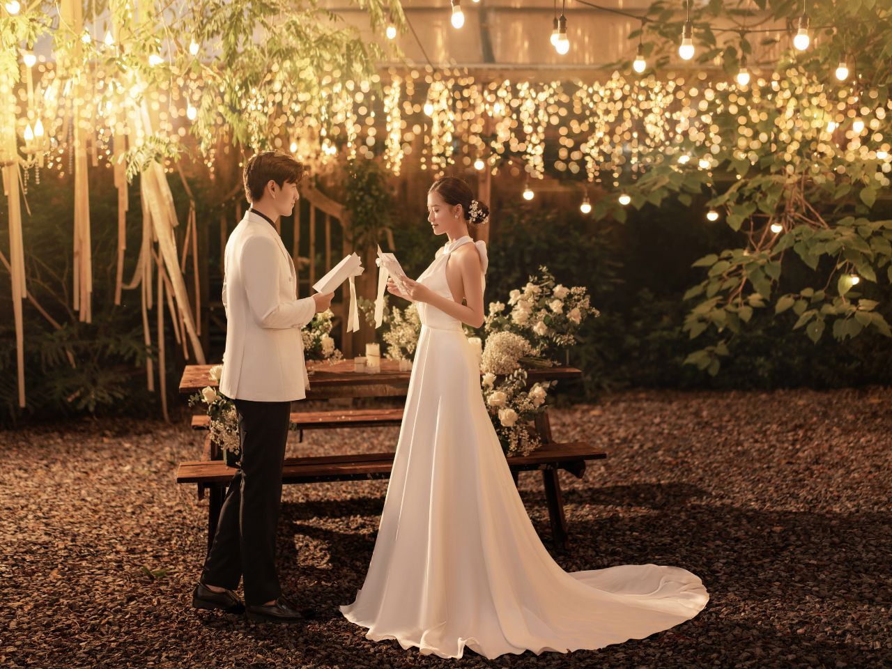 10 Mẫu Váy Cưới Chữ A Đẹp Mê Ly Cho Các Cô Dâu