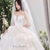 Váy cưới công chúa cúp ngực hoa 3D