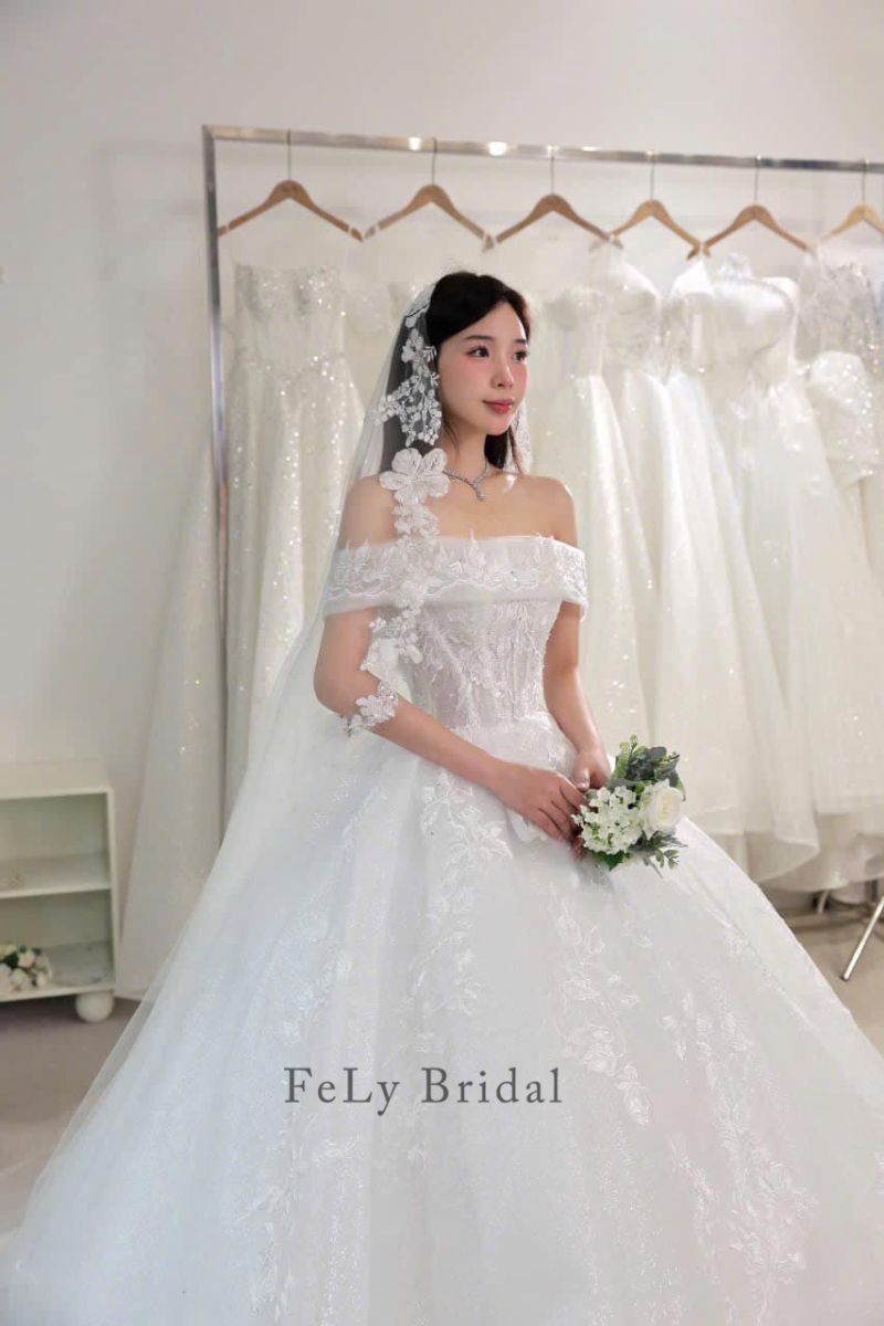 vay cuoi cong chua tre vai kim hoa vi van (3)