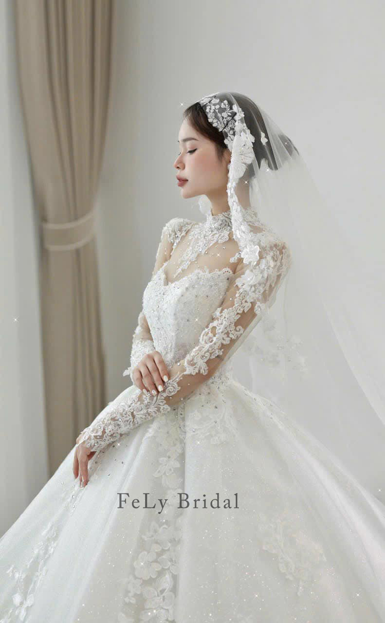 vay cuoi dai tay fely