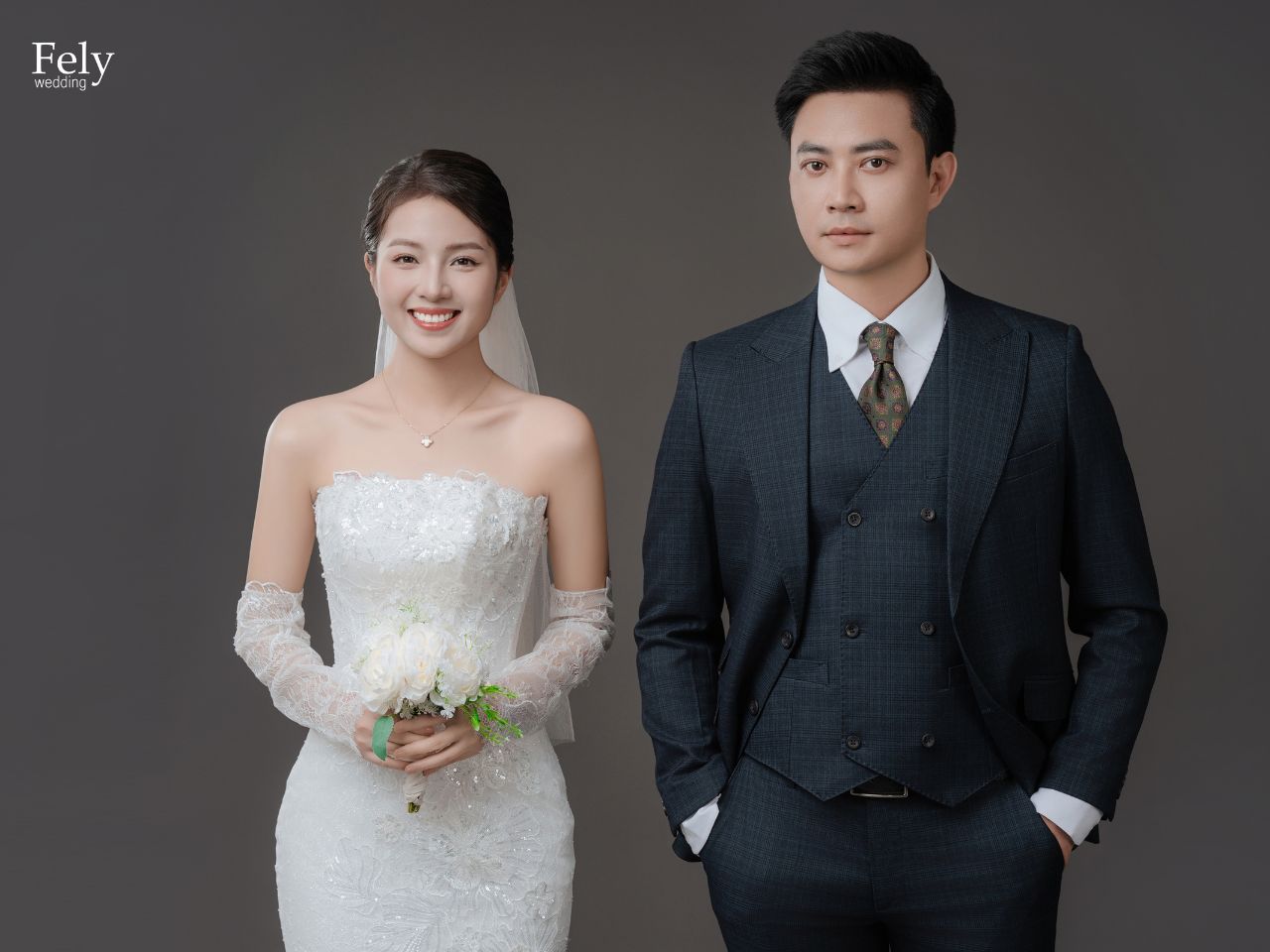 Bộ Ảnh Cưới Ngày Xưa Gợi Nhớ Một Thời Thanh Xuân
