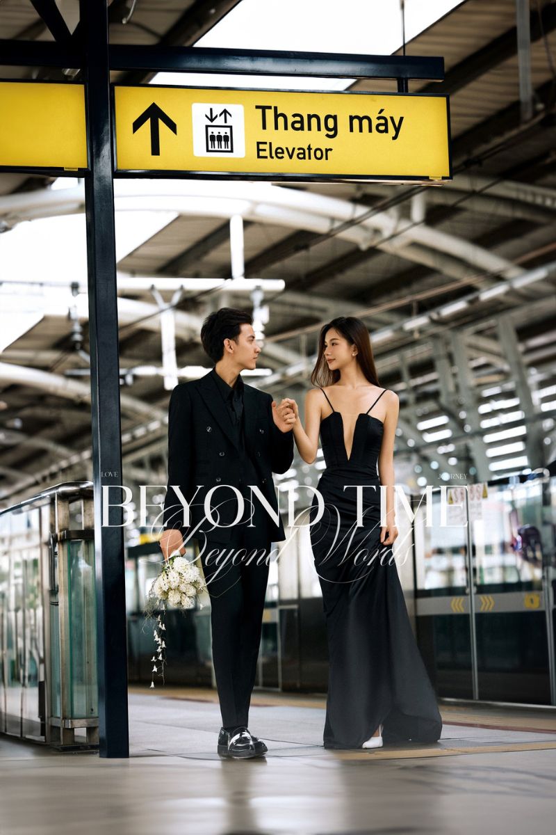 chup anh cuoi vay den 4