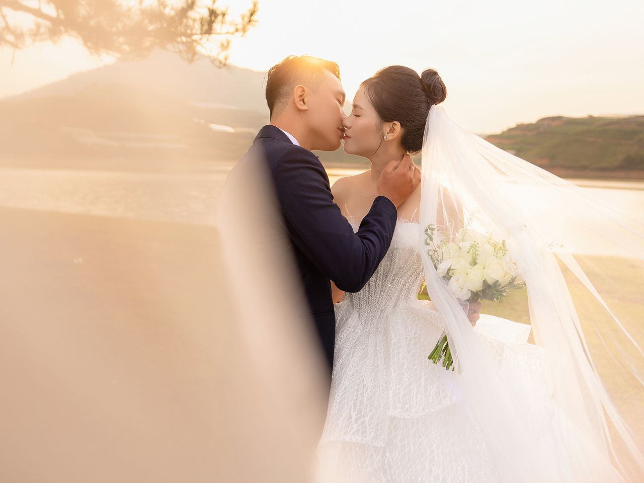 Bảng Giá Thuê Thợ Chụp Ảnh Cưới Mới Nhất Tại Hà Nội