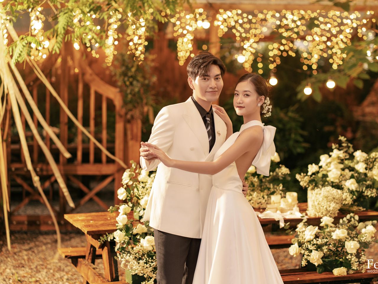 Top Mẫu Váy Cưới Hở Lưng Thịnh Hành Nhất Hiện Nay