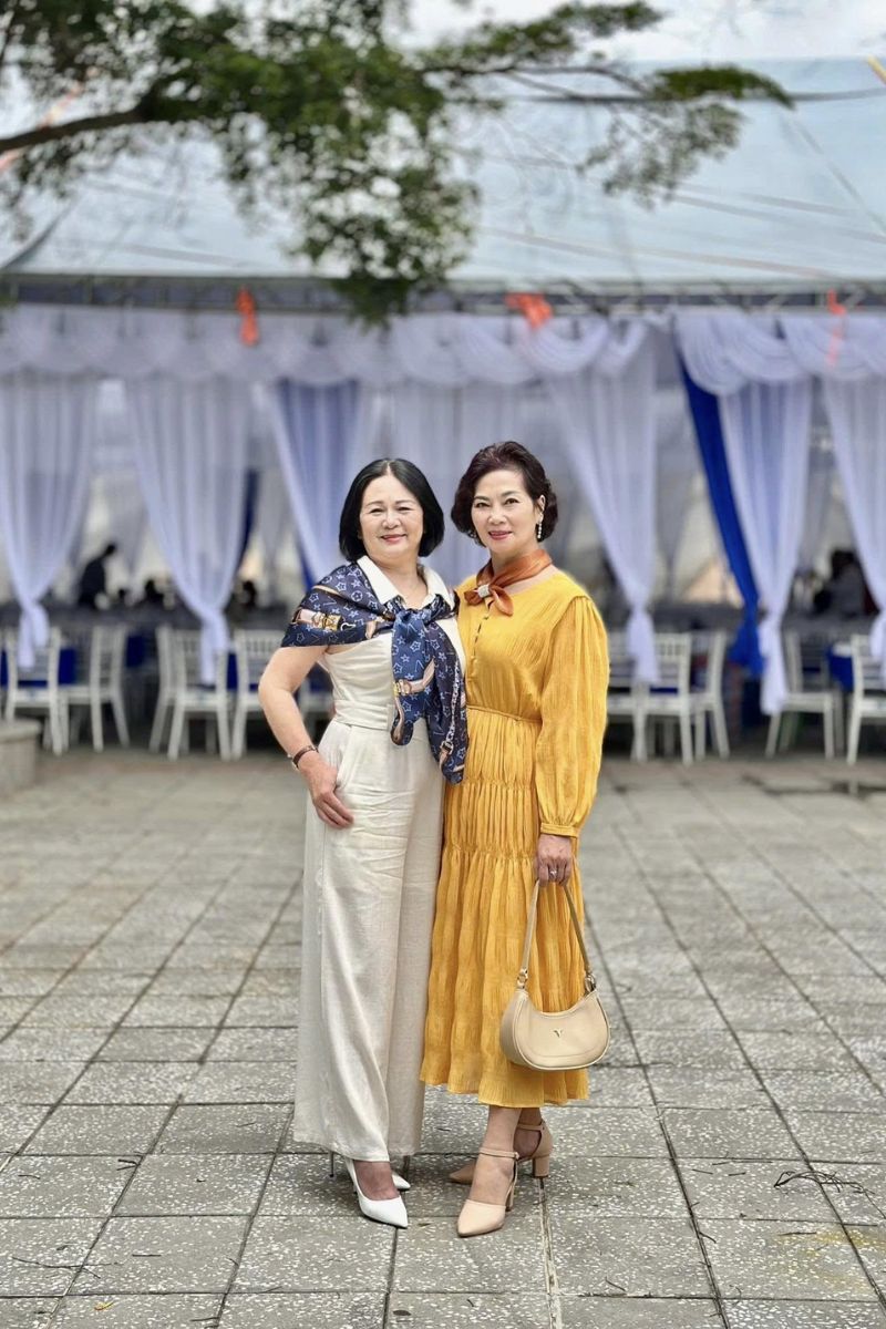 cach tao dang chup hinh di dam cuoi 3