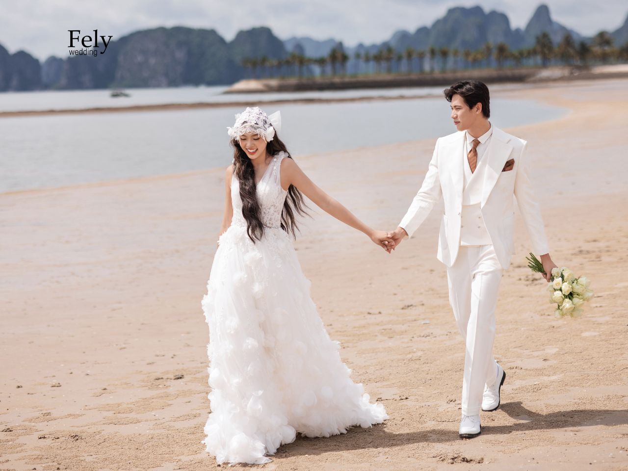 [GỢI Ý] Chụp Ảnh Cưới Nên Mặc Vest Màu Gì Để Lên Hình Đẹp Nhất?