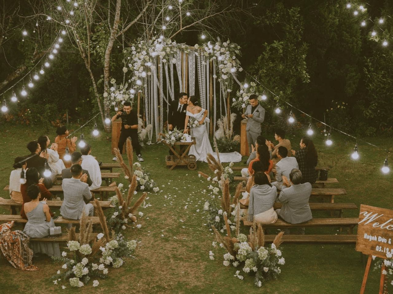 [Giải Đáp] Lễ Báo Hỉ Là Gì? Ý Nghĩa Và Cách Tổ Chức Đúng Chuẩn