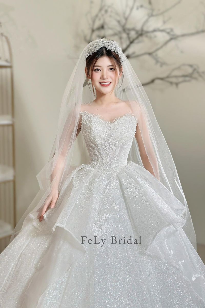 mau vay cuoi cho co dau 1m50 14