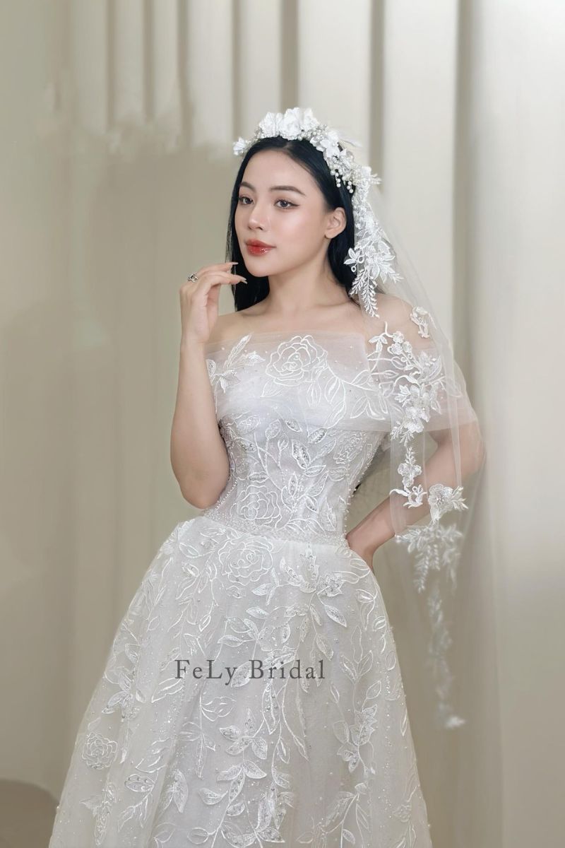 mau vay cuoi cho co dau 1m50 17