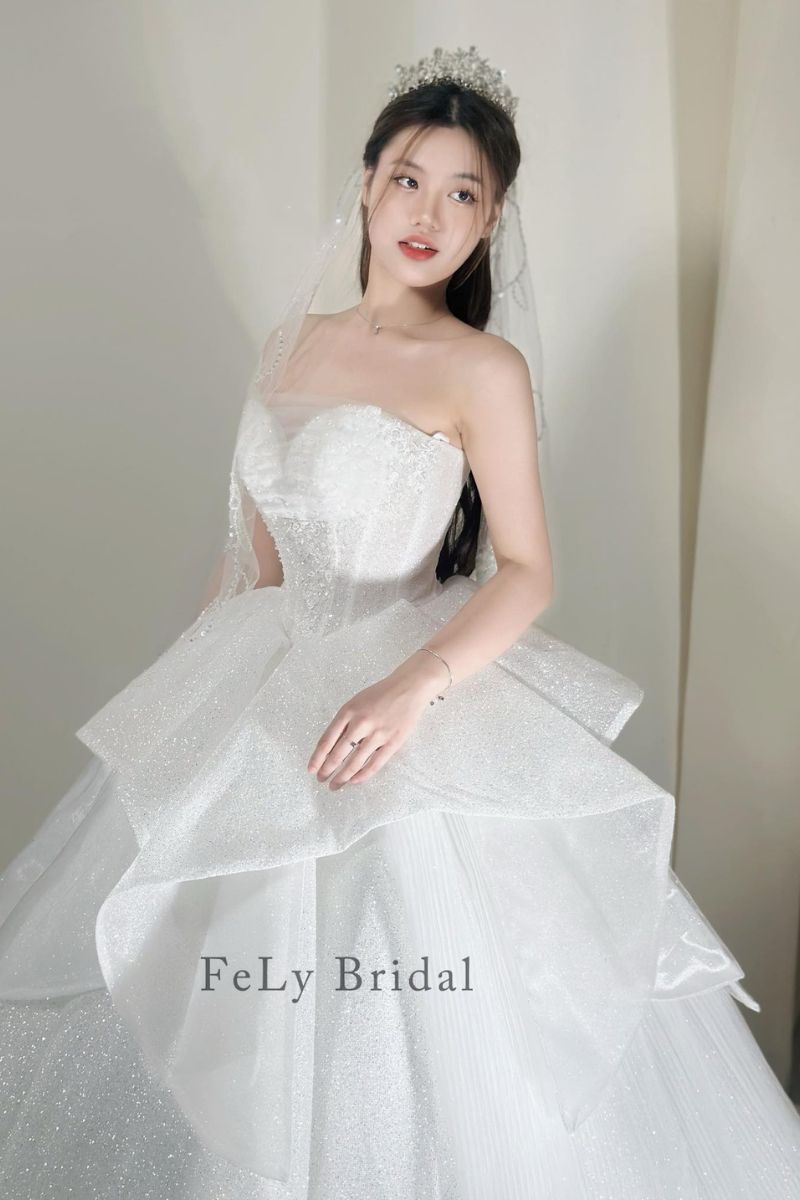 mau vay cuoi da hoi 13