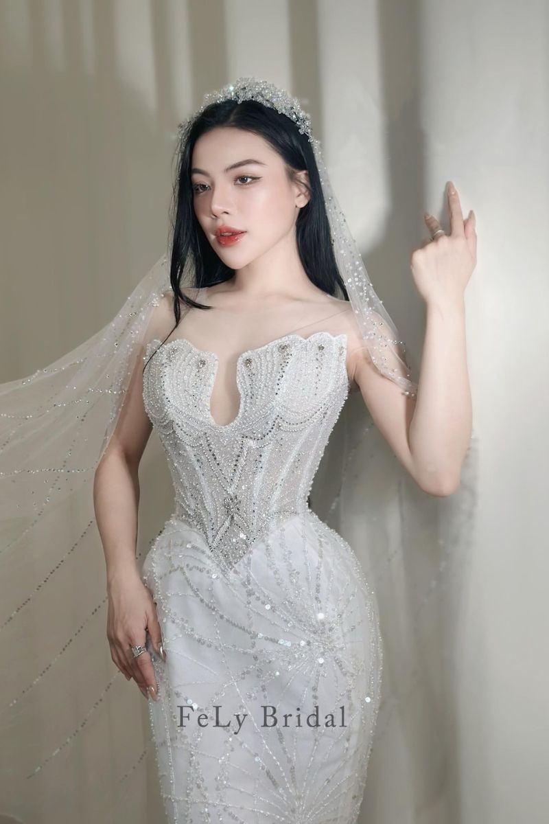 mau vay cuoi da hoi 18