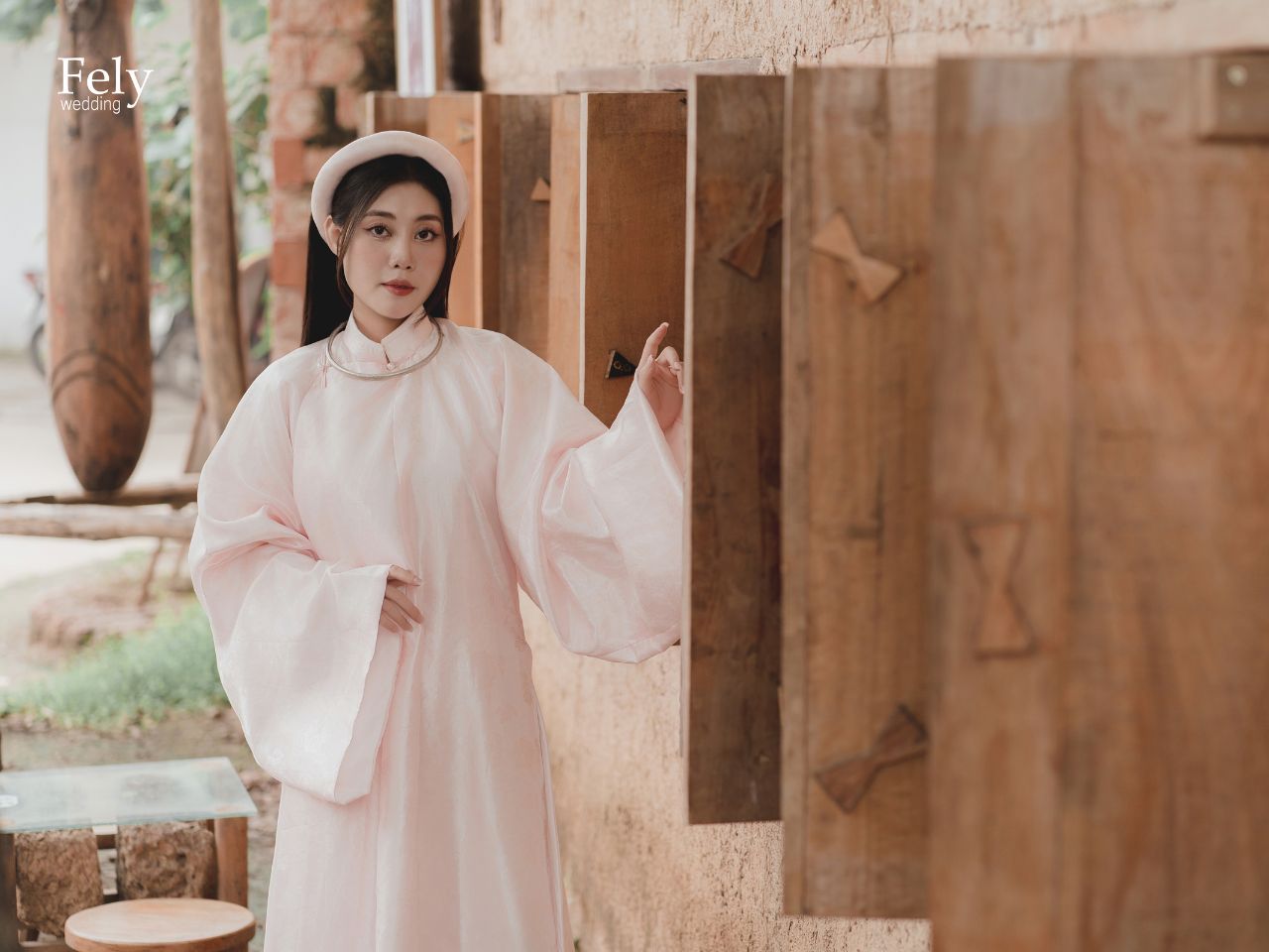 Mẫu Áo Dài Cưới Màu Hồng Nhẹ Nhàng, Thu Hút Cho Cô Dâu