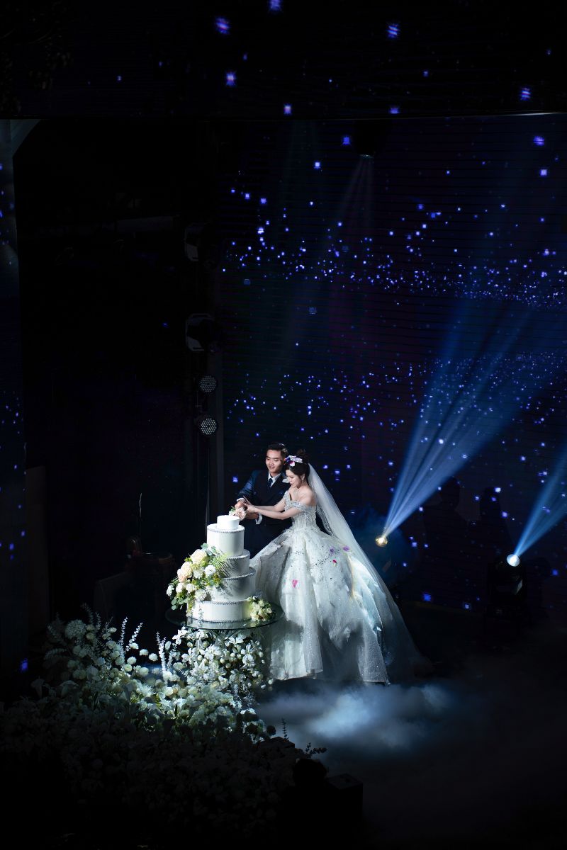 dam cuoi truyen thong va dam cuoi hien dai 1