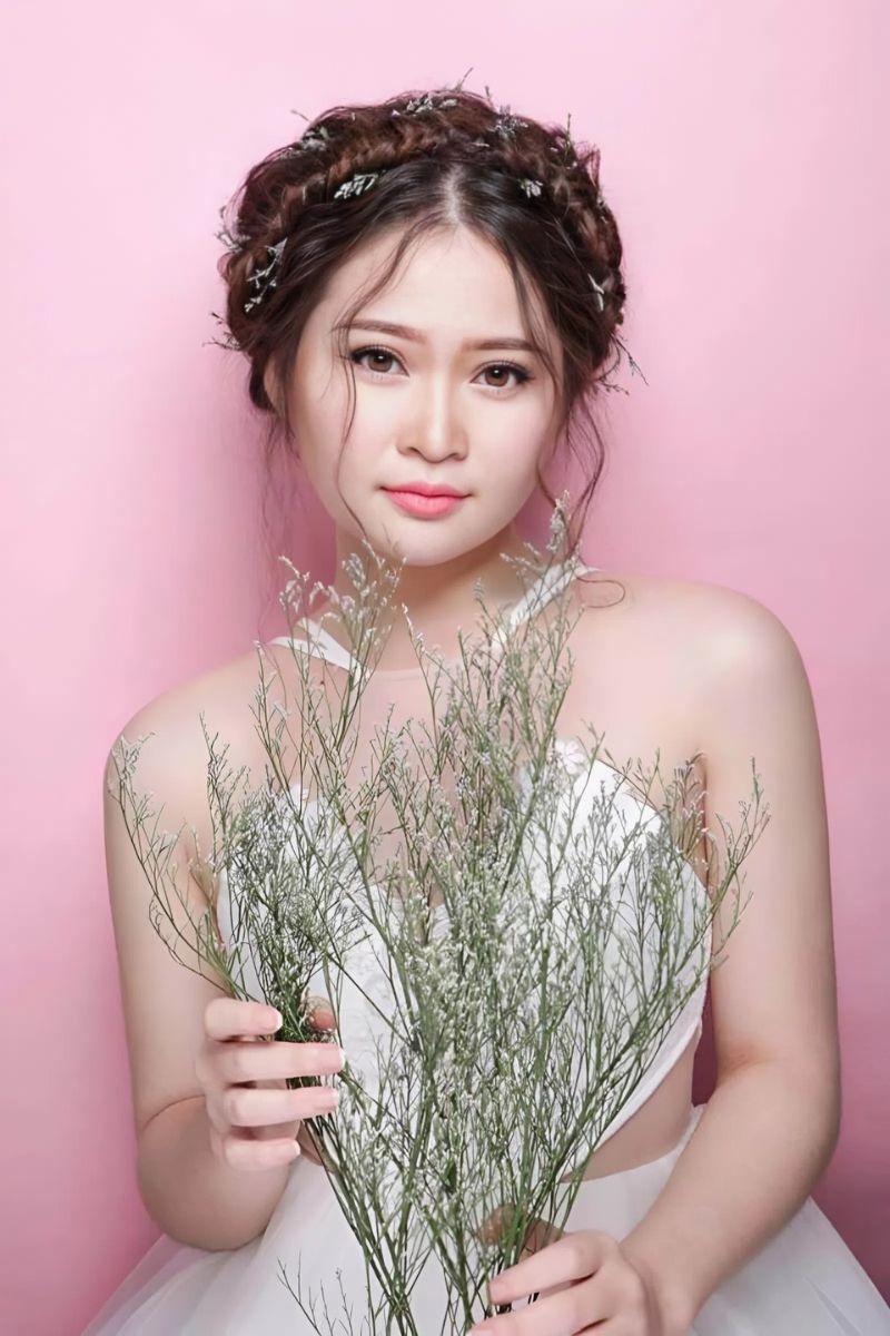 toc co dau mat vuong 6