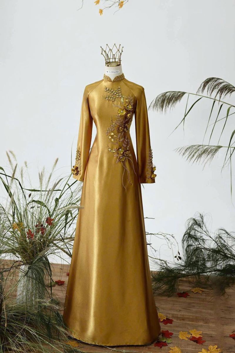 ao dai cuoi mau vang 2