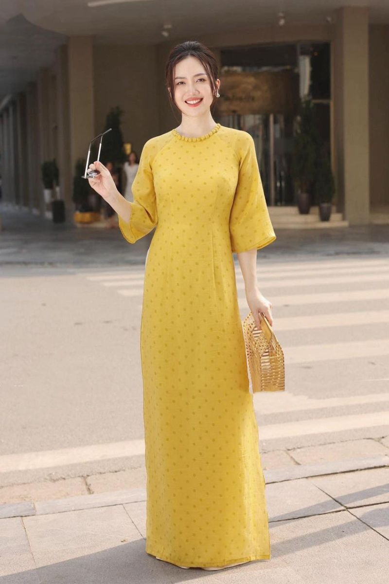 ao dai cuoi mau vang 4