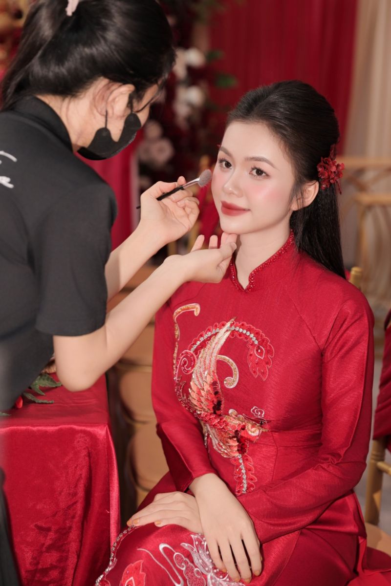 kieu toc co dau mac ao dai 1