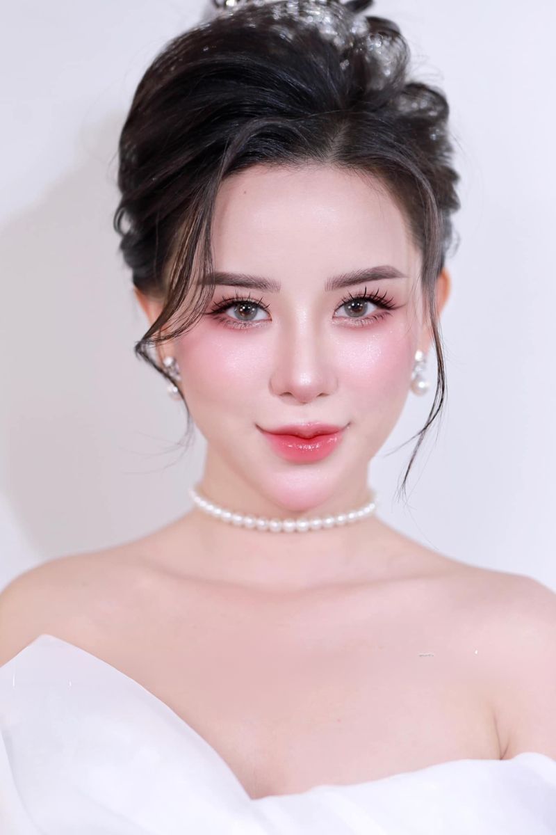make up co dau tone hong 6
