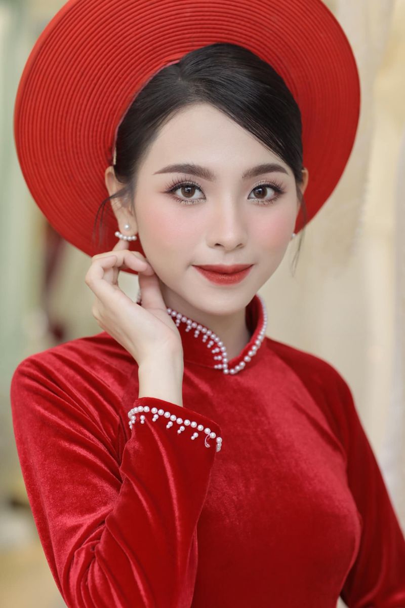 make up co dau tone hong 7
