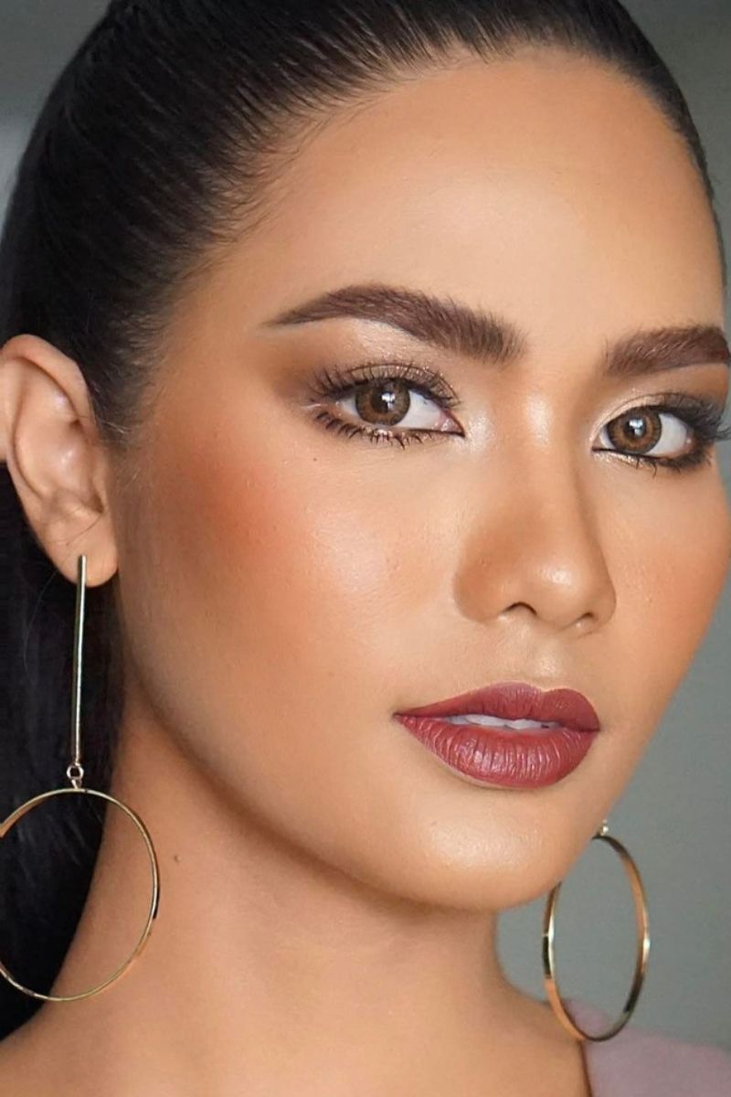 trang diem co dau da ngam 6