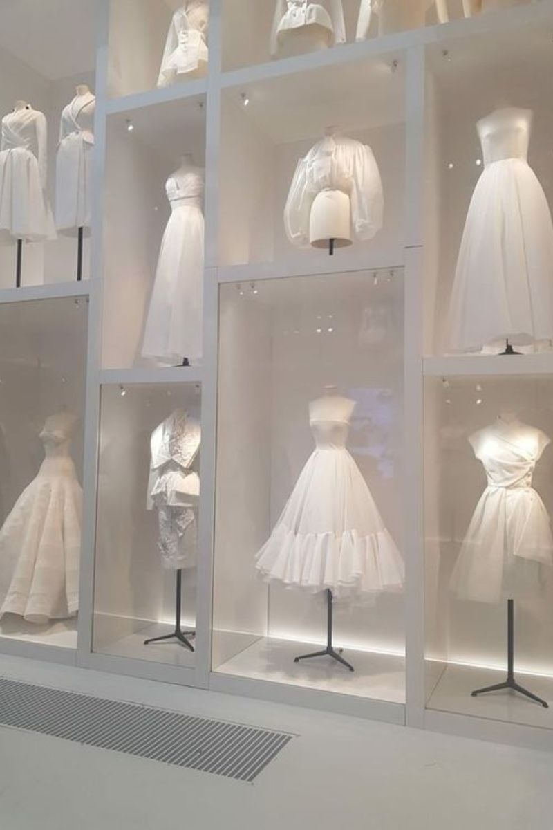 cach trung bay vay cuoi5