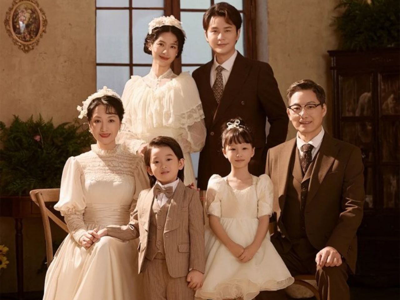 Bí Quyết Chụp Ảnh Gia Đình Phong Cách Vintage Đẹp Chuẩn Studio