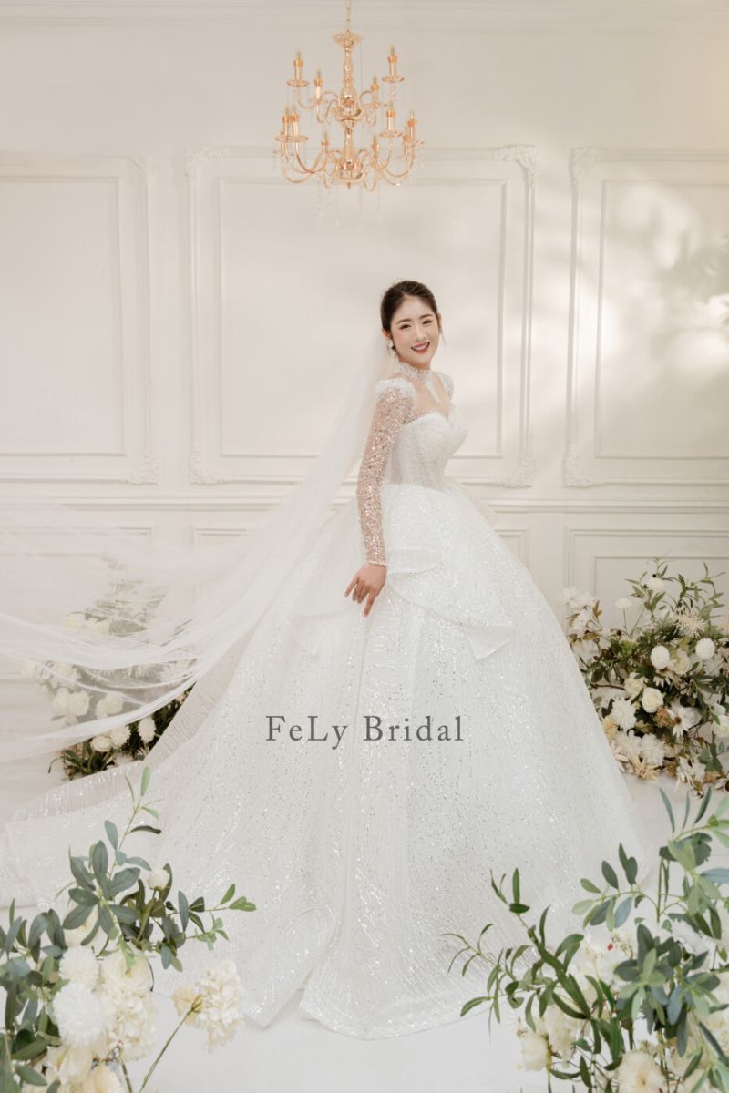 thuong hieu vay cuoi fely1