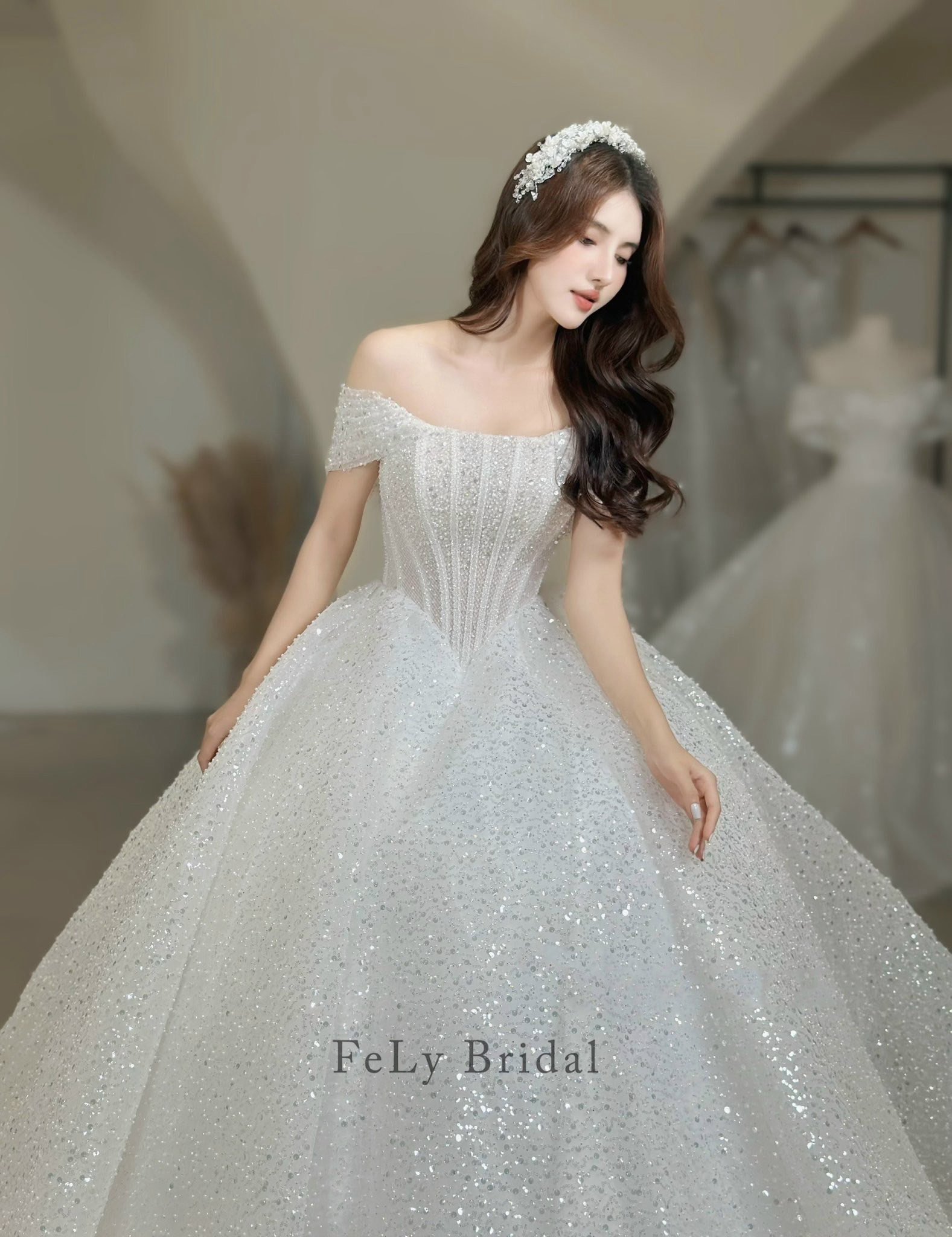 vay cong chua kim tuyen tre vai lap lanh tinh khoi3