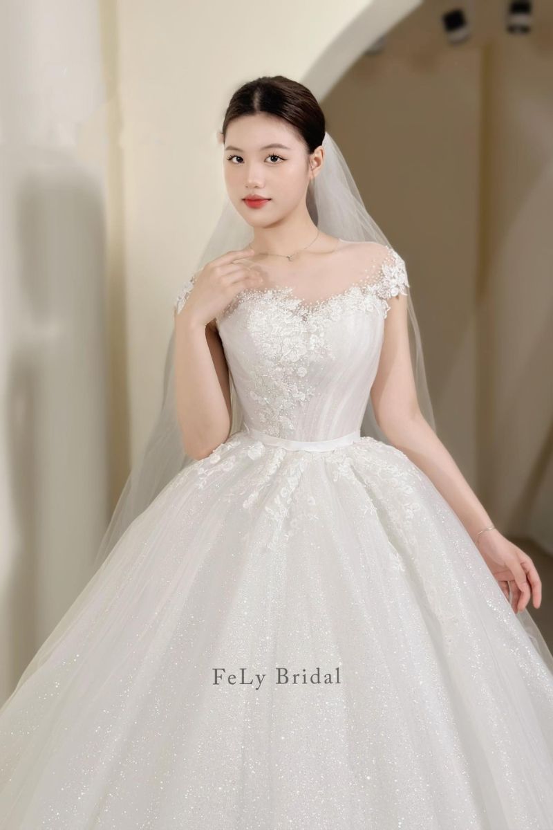 vay cong chua ren hoa hon tang lap lanh 1