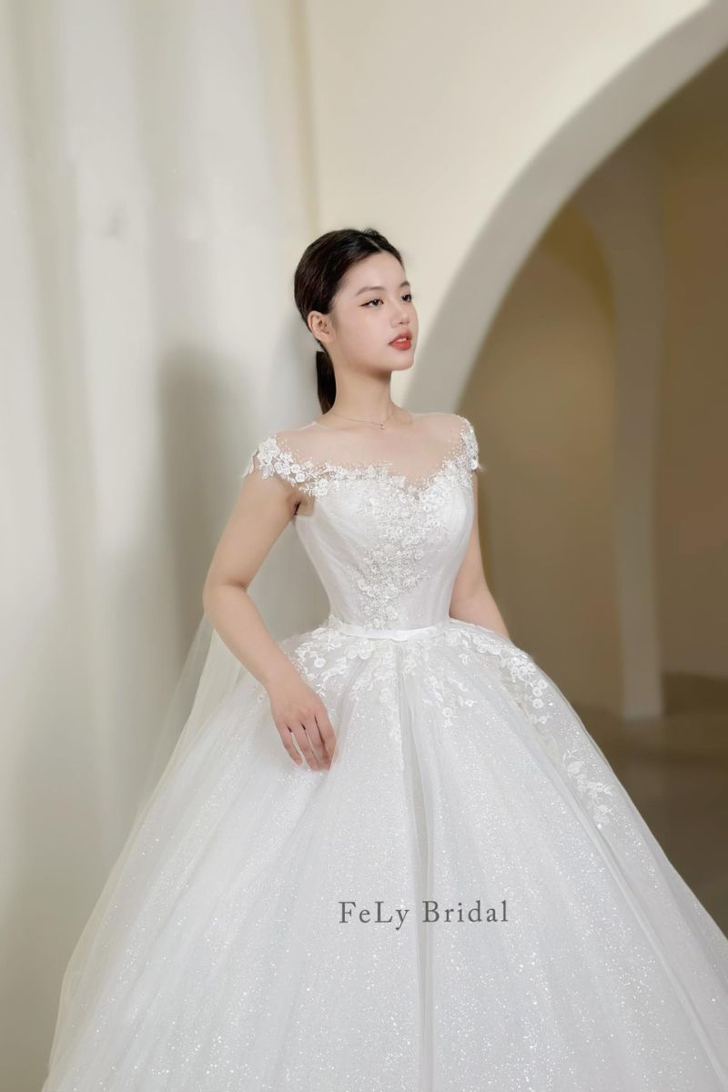 vay cong chua ren hoa hon tang lap lanh 2