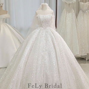 Váy cưới công chúa thêu hoa trễ vai