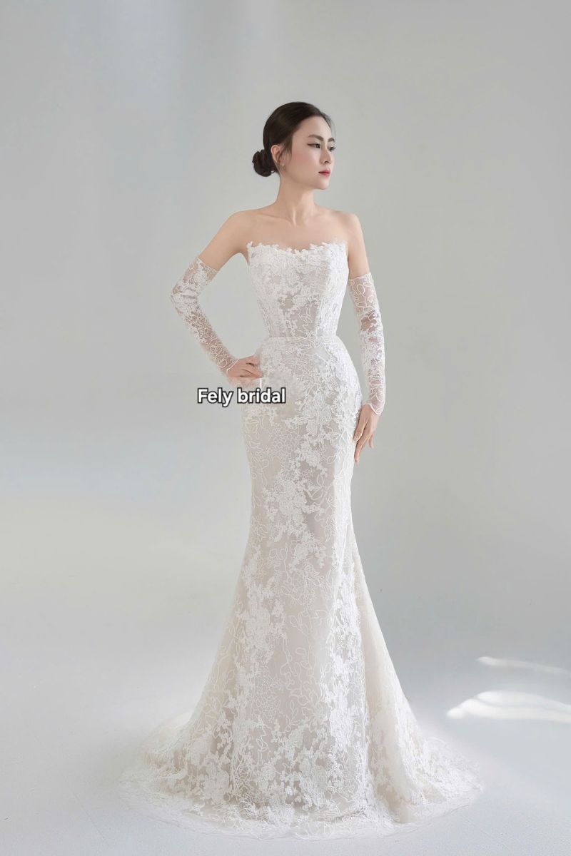 Váy cưới đuôi cá ren kèm tay rời