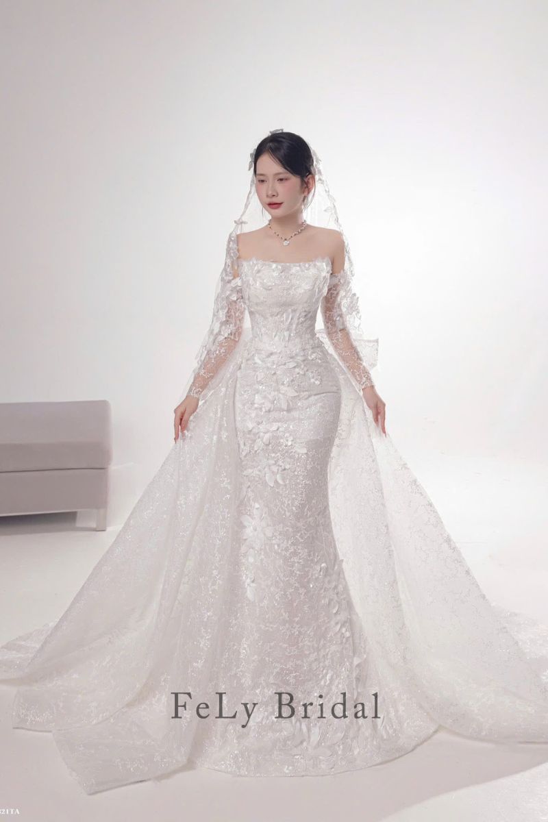 Váy Cưới Đuôi Cá Thanh Lịch Đính Hoa Nổi Thủ Công