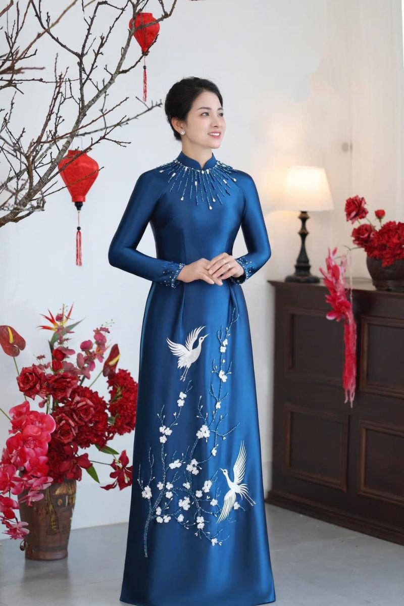 ao dai ba sui tre trung 10