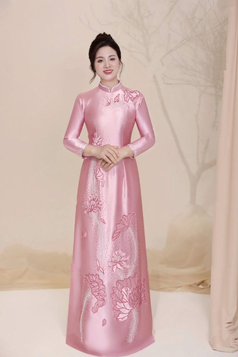 ao dai ba sui tre trung 11