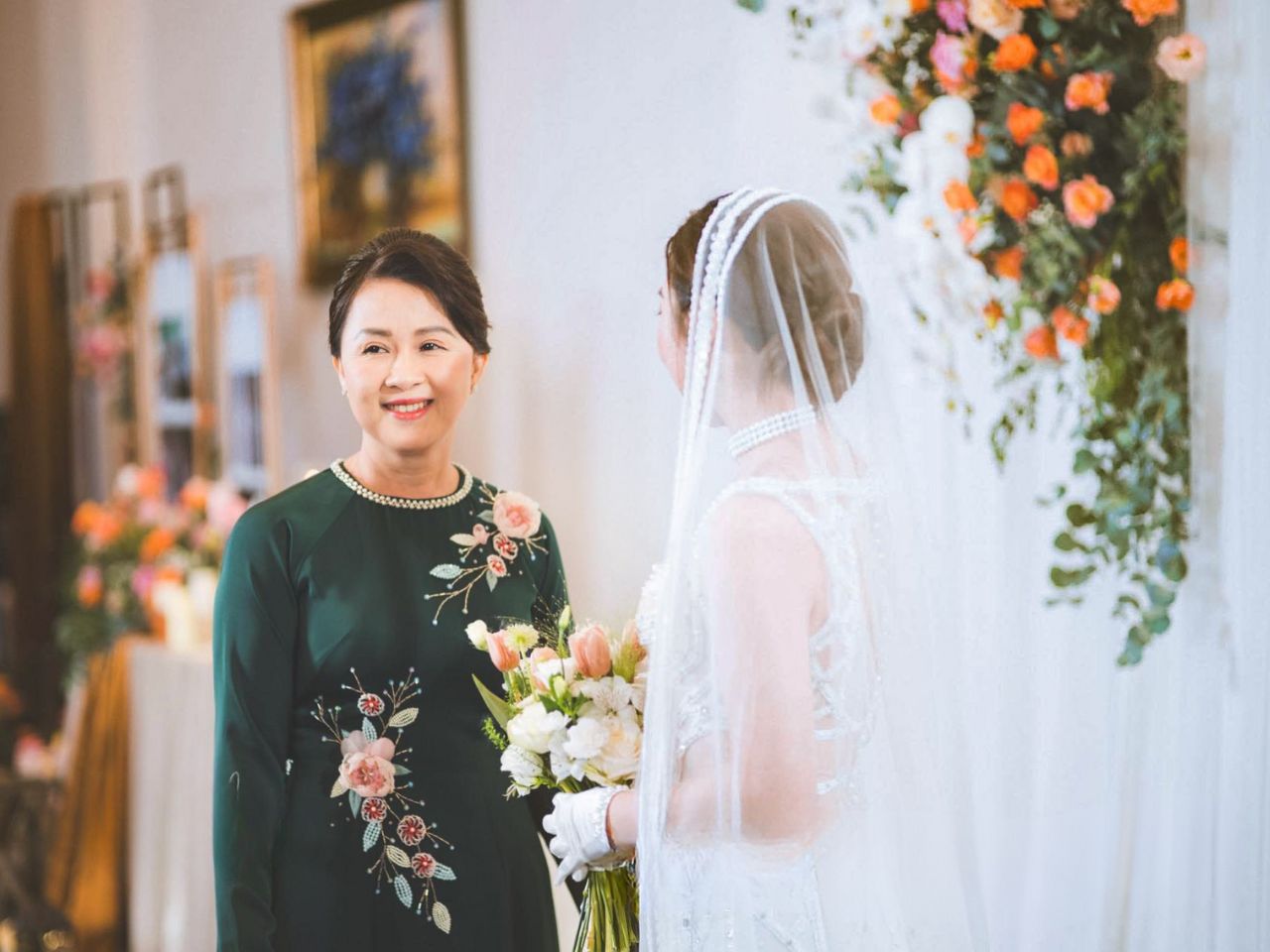 Mẫu Áo Dài Bà Sui Trẻ Trung Giúp Tôn Dáng, Che Khuyết Điểm Hiệu Quả