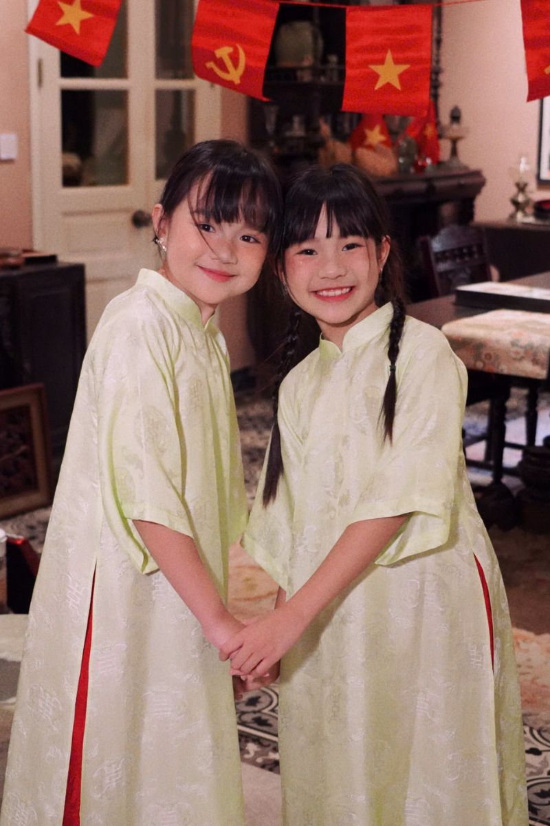 ao dai me va be4